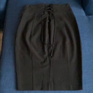 Workwear: Black pencil skirt